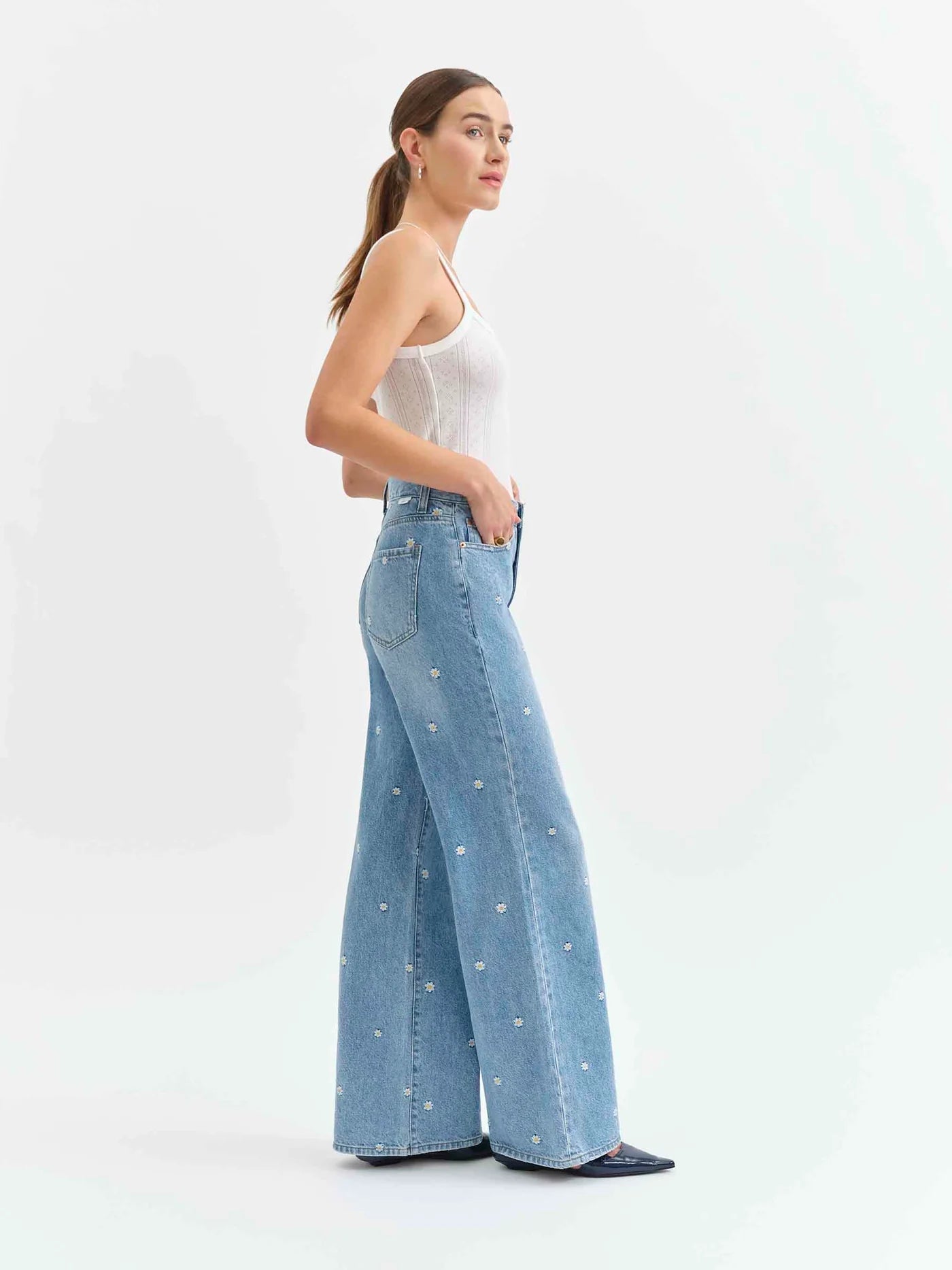 Far Out Jeans in Daze-Y