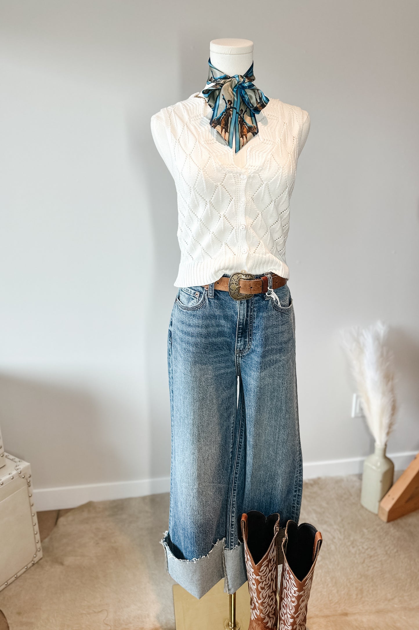 The Ivory Spur Knit
