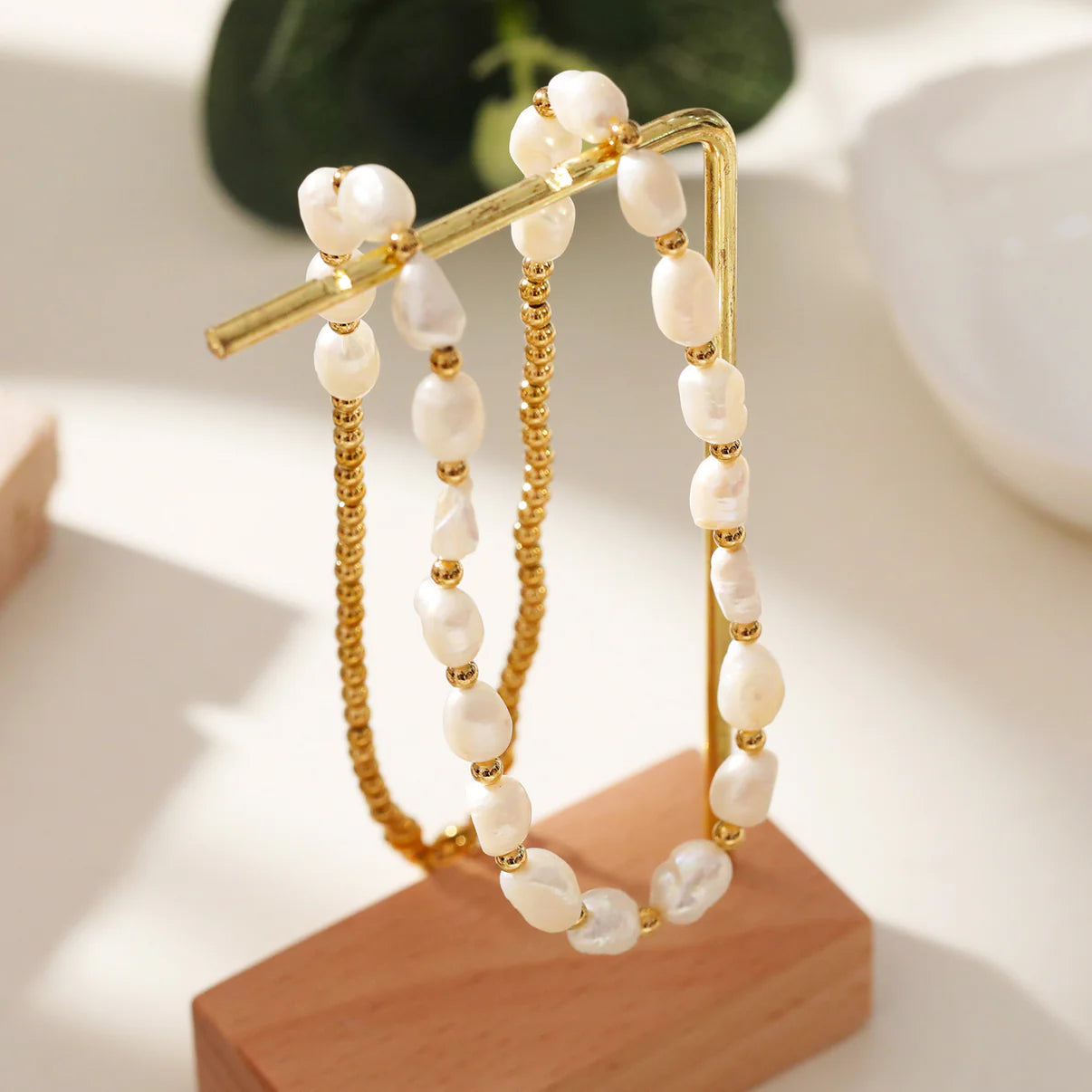 The Elisa Fresh Pearl Necklace